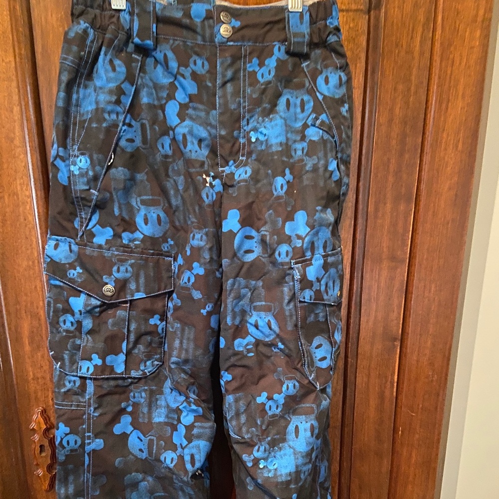 Boys SPYDER ski pant, size medium